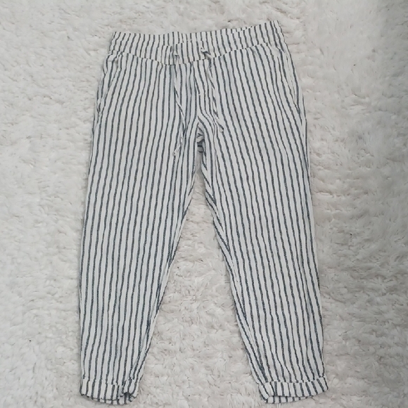 Old Navy Pants - Old Navy Black and White Striped Capris